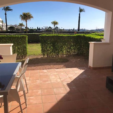 Villa Life . Precioso Bajo Frente Piscina Sucina Esterno foto