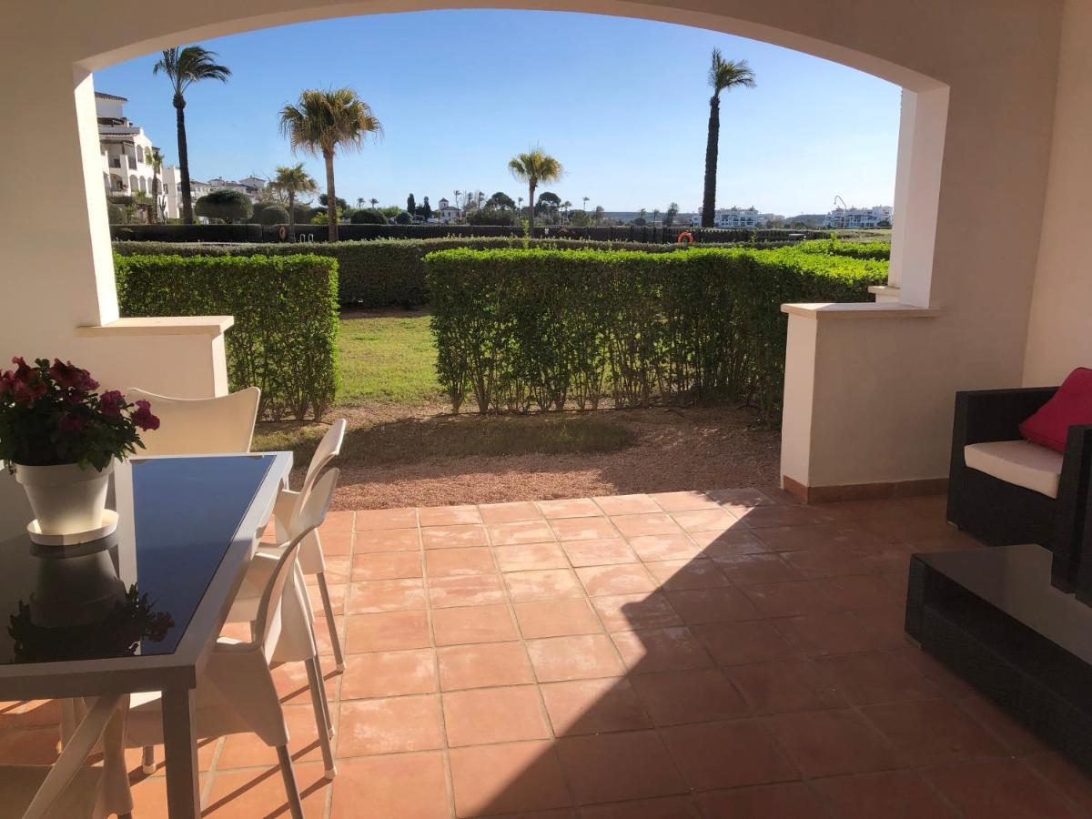 Villa Life . Precioso Bajo Frente Piscina Sucina Esterno foto