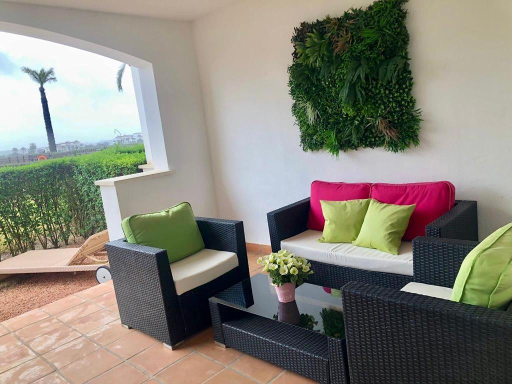 Villa Life . Precioso Bajo Frente Piscina Sucina Esterno foto